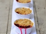 Blackberries and rose geranium crumble