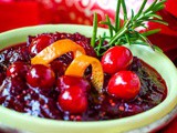 Super Easy Homemade Cranberry Sauce