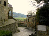 Arquà Petrarca sui Colli Euganei per andare in brodo di giuggiole