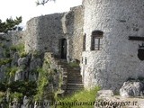 Il castello di San Servolo domina i due golfi e....... pranzo a Muggia alla Trattoria Risorta