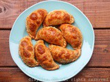 Tuna fish empanadas {Empanadas de atún}