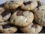 Cookies aux trois chocolats blanc, noir et lait