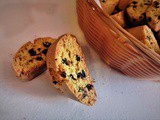 Cantucci (tozzetti) con gocce di cioccolato