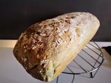 Pane in cassetta morbido con semi di zucca e girasole