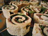 Rotolini di piadina con rucola, speck e stracchino