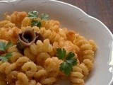 Fusilli con sugo di mollica