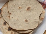 Pane azzimo con farina di farro e grano saraceno