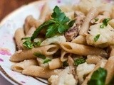 Pasta integrale con cavolfiore e sgombri