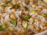 Riso basmati con ceci e zucchine