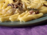 Strozzapreti con radicchio e squaquerello