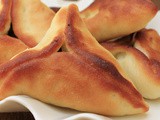 Fatayer bil-Sabanegh / Spinach Triangles Recipe