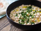 Hummus Masabacha (Hummus With Whole Chickpeas) Recipe