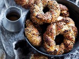 Sesame Turkish ring breads recipe