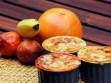 Flan aux pamplemousses, oranges sanguines, bananes et streusel / Grapefruit, Blood Orange, Banana and Streusel Flan