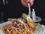 Easy Fresh Tomato Sauce with Tuna and Fettuccine