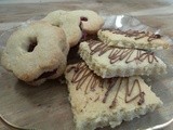 Biccie anyone? Random Linzer Cookies