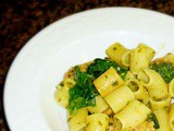 Food Network’s Spinach Pesto Pasta with Chicken Sausage