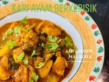 Toasted coconut chicken curry [ kari ayam berkerisik ]