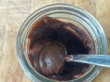 4-Ingredient Chocolate Spread You Can Make at Home – nut-free