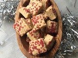 Christmas Spiced Mini Shortbread Bites