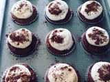 Hot chocolate muffins