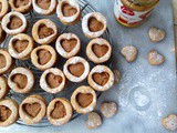 Lotus spread filled Jammie Dodgers (Speculoos Linzer Biscuits)