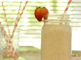 Strawberry Cream Oatmeal Smoothie