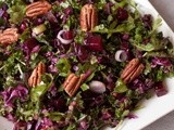 Winterse koolsalade met bieten & pecannoten