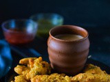 Aloo Moong Daal Bhajiya/ Daal ke Pakodey