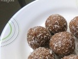 Healthy Oat and Date laddu