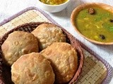 Urad Daal ki Khasta Kachori (Bedvi)  / Deep fried Lentil Shells