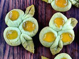 Thumb Print flower cookies