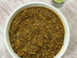 Green Gram Masala Curry | Moong Beans Curry Recipe | Green Mung Beans Gravy | Whole Green Mung Dal Recipes | Side dish For Chapathi