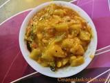 Kalyana Veetu Sorakkai Kootu | Bottle Gourd Kootu Recipe in Traditional Style