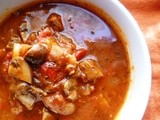 A perfect pasta sauce: garlicky, tomato and mushroom sauce