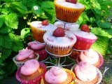 Jubilee celebration cupcakes:  a taste of summer with strawberries and cream
