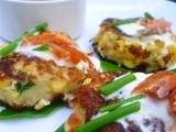 Sweetcorn fritters with crème fraîche, hot smoked salmon and chives