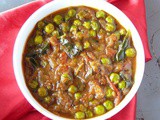 Pattani masala curry /green peas gravy for chappathi and rice