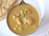 South indian cauliflower kurma /gobi gravy for chappathi