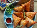 Irani Samosa | Onion Samosa | Cocktail Samosa Recipe