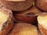 Donut-muffins med blåbärsgömma