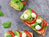 Delicious Caprese Bruschetta