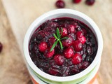 Easy 3 Ingredients Cranberry Sauce