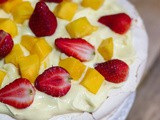 Pavlova With Lemon Curd Cream