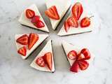 No bake cheesecake with black pepper strawberries