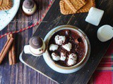 Le chocolat chaud au pain d’épices (gingerbread hot chocolate)