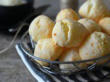 Pain au tapioca et fromage brésilien (Pão de queijo)