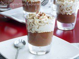 Petits pots de crème au chocolat, chantilly au café