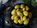 Pomme de terre rôties à l’ail et thym, recette rapide