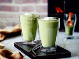 Smoothie à l’avocat, thé vert Matcha et épinards